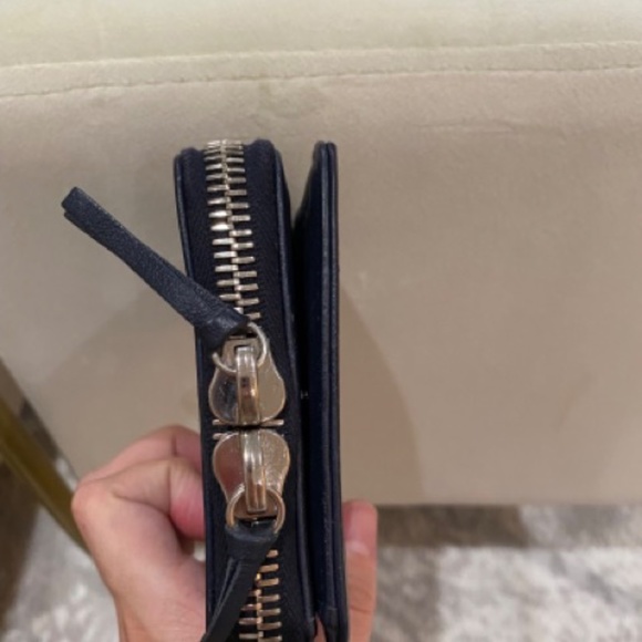 Authentic Balenciaga Wallet - Picture 7 of 8